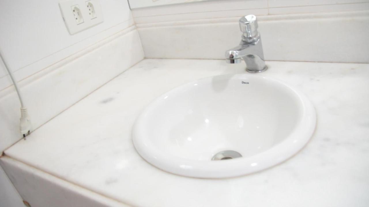 Hotel Oly Plaza 皮拉西卡巴 外观 照片