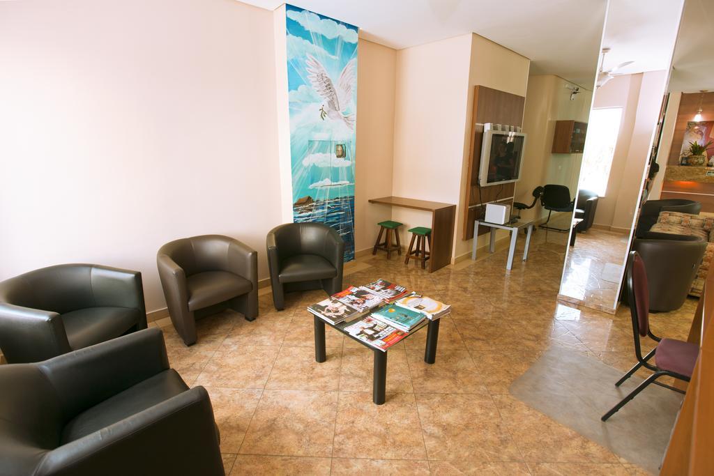 Hotel Oly Plaza 皮拉西卡巴 外观 照片