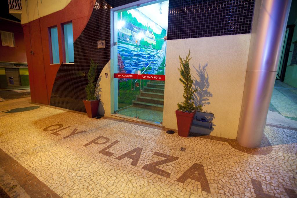 Hotel Oly Plaza 皮拉西卡巴 外观 照片
